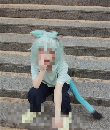 Yani neko chainsmoker cat - yani,